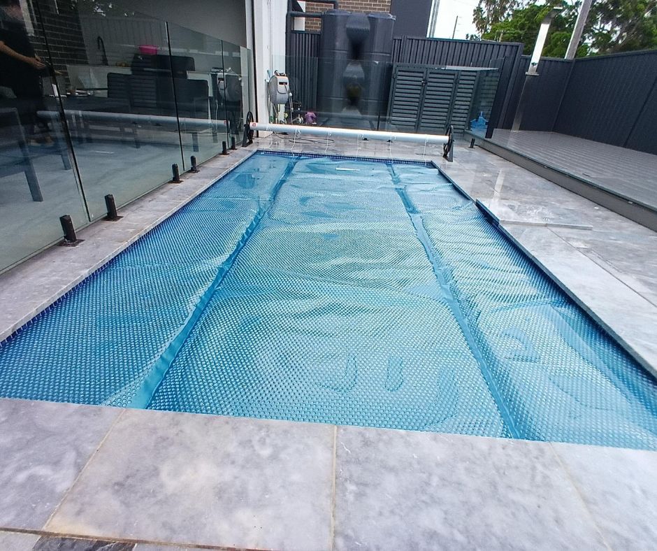 A75 Roller - Black to match pool fence