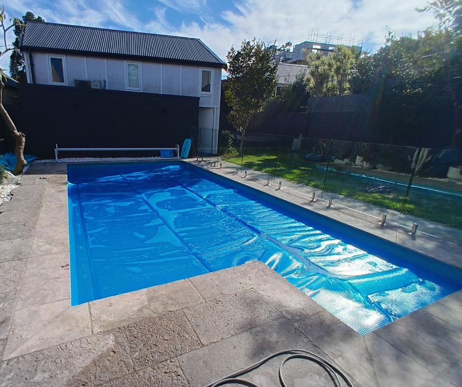 525B Pool Cover Deployed on Pool