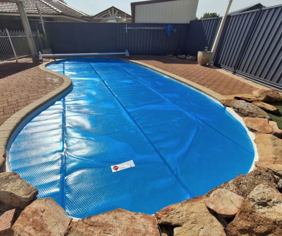 Rocks surrounding pool edge Canning Vale WA