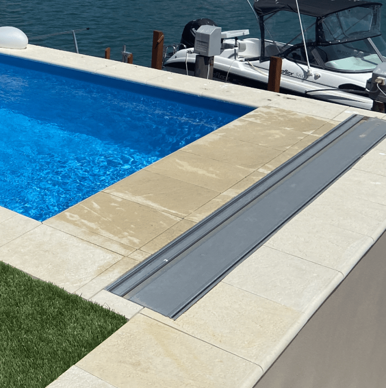 Automatic slatted pool cover with electric roller cover