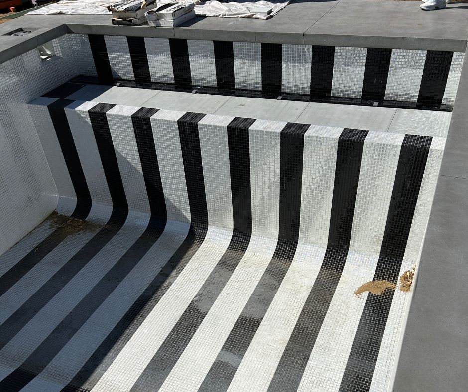 Ready for feature tiling, water and to float the cover!