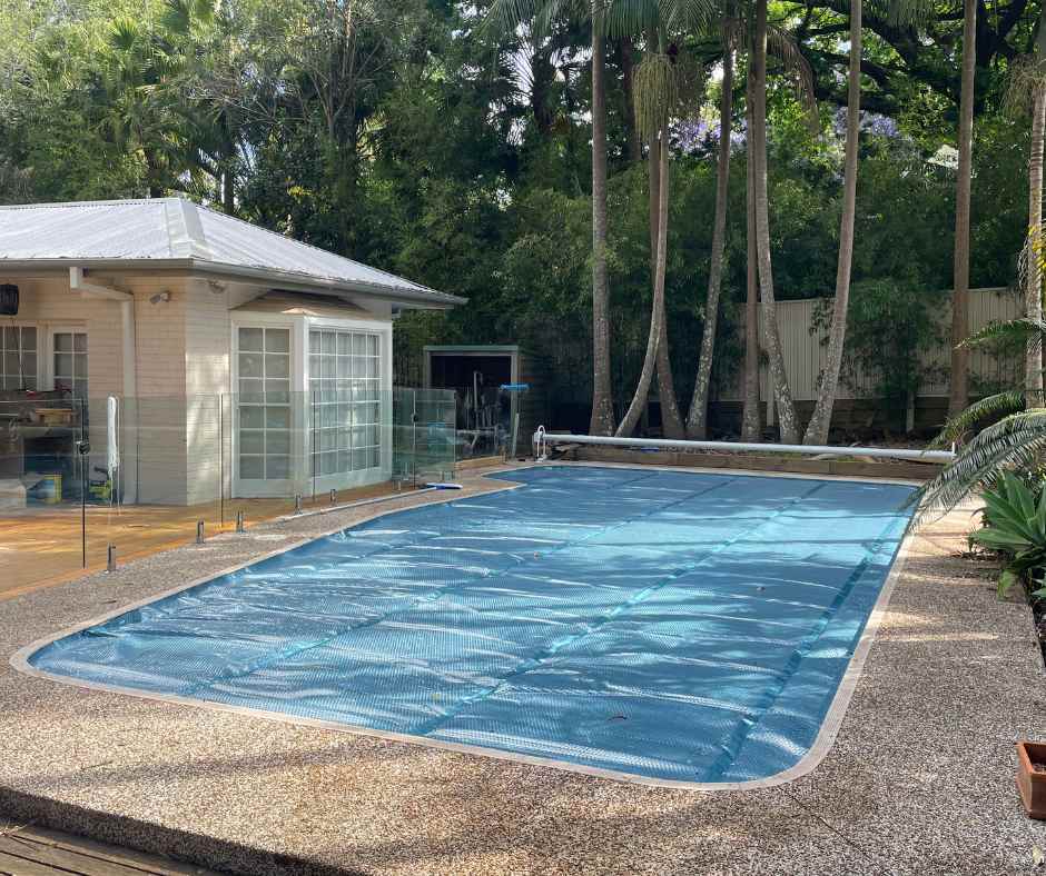 525TB Solar pool Cover