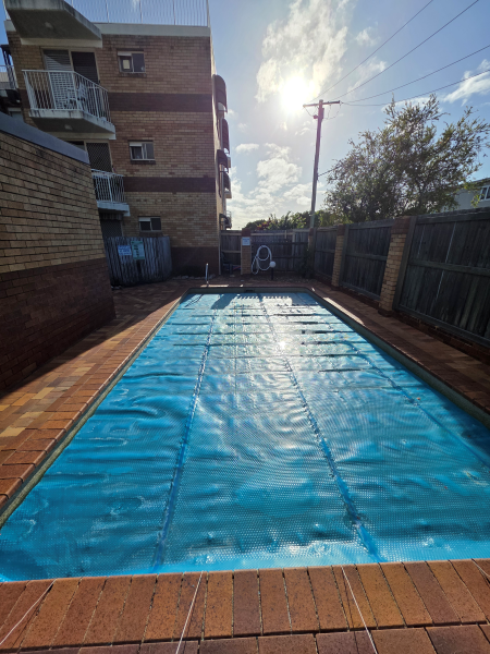 Roller Burn lines accross pool right to left on image